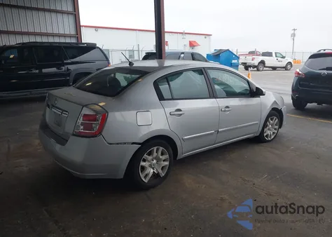 2010 Nissan Sentra 2.0S z USA, uszkodzony, nr VIN 3N1AB6AP4AL697158